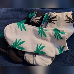New! Marijuana Weed Mary Jane ankle Socks, 5 pairs, one size